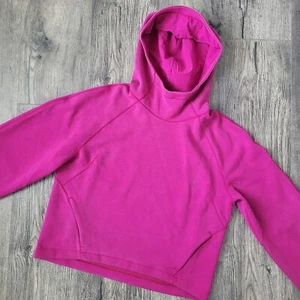 Lululemon Hoodie Damen 4 Scuba Oversized Cropped Mock Neck Pullover Magenta - Bild 1 von 9