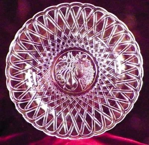 Pretzel Sandwich Plate Platter Indiana Glass Fruit Center Clear # 622 Vintage - Picture 1 of 3