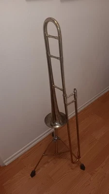 Винтажный 1940-х Getzen тромбон с оригинальным чехлом и мундштуком, инструмент - Изображение 1 из 4