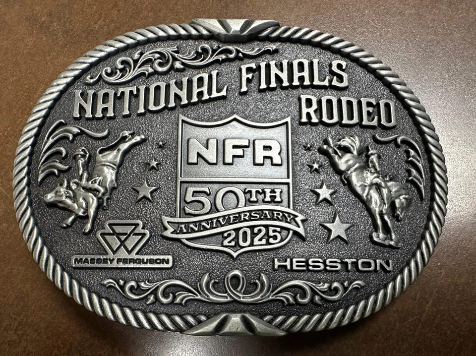 Finales Nacionales Rodeo Hesston Hebilla - Año 2025 - 50 Aniversario Foto 1 de 1
