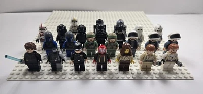 Lot of 24 LEGO Star Wars Minifigures Authentic Stormtroopers Jedi Mandalorian - Image 1 of 4