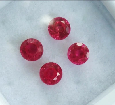 4mm. 4pcs. of Round CORUNDUM BLOOD RED RUBY GEMs EXCELLENT CUT_TOP COLOR - Image 1 of 4