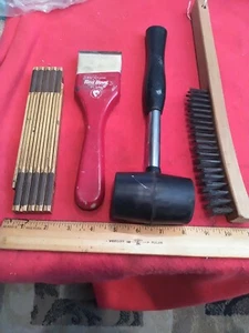 VINTAGE LOT OFTOOLS RED DEVIL SCRAPER, Rubber Mallet, Wire Brush & Lufkin F Rule - Picture 1 of 4