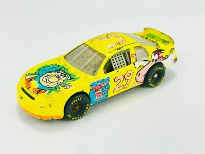 Steve Grissom #29 Cartoon Network The Flintstones 1996 Monte Carlo Revell 1:64 - Imagem 1 de 4