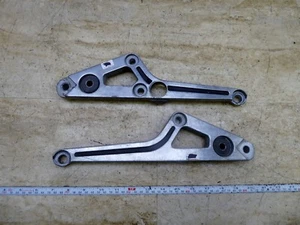 1980s Yamaha Maxim XJ650 Y254. foot peg brackets mounts #1 - Picture 1 of 6