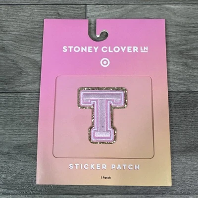 ¡NUEVO!  Parche adhesivo Stoney Clover Lane X Target rosa/oro letra T Foto 1 de 4