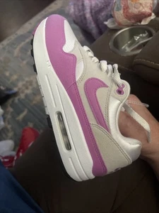 Nike Air Max 1 Grey/Fuchsia Women’s Sneakers Size 7 DZ2628-001 New Authentic - Picture 1 of 7