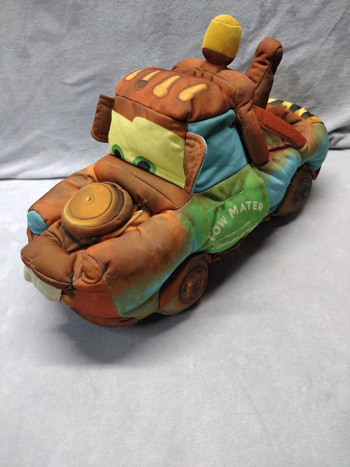 Camión de remolque de felpa suave Mattel Disney Pixar Cars Talking & Joking Tow Mater funciona Foto 1 de 4