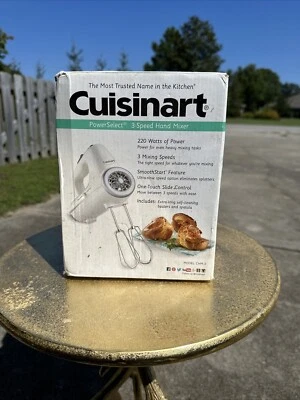 Cuisinart - PowerSelect 3-Speed Hand Mixer White - Image 1 of 4