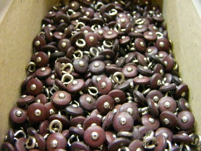 Botones de bota victorianos antiguos vintage - ladrillo rojo borgoña con ojo plateado Foto 1 de 3