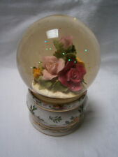 6"  (15CM)  ROYAL ALBERT, ENGLAND MUSICAL WATER/GLITTER GLOBE OLD COUNTRY ROSES