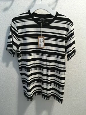 Camiseta masculina listrada prata creme/preta A.P.C tamanho P (nova com etiquetas)  - Imagem 1 de 4