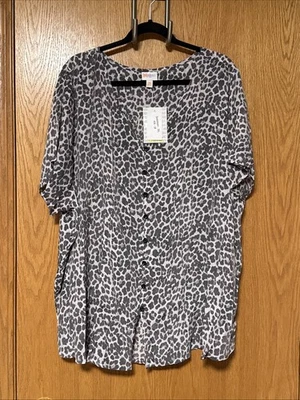 NEW RELEASE Lularoe Shannah 3XL V Neck Buttons  Multicolor Animal Print New NWT - Image 1 of 4