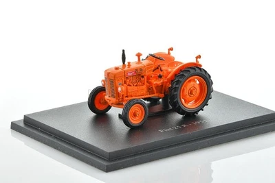 Traktor FIAT 25 R 1951 1/43 UH Models - Image 1 of 3