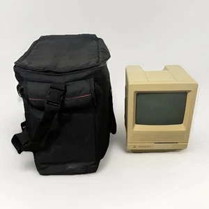 Apple Macintosh SE/30 Vintage Computer M5119 - Working - Mouse, Bag, No Keyboard - Picture 1 of 17
