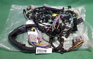 for RANGE ROVER 2013 on DRIVERS FRONT SEAT WIRING LOOM HARNESS GENUINE LR054095 - Picture 1 of 7