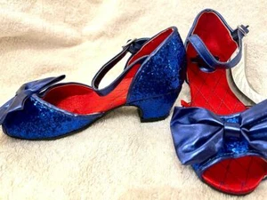 Disney Store Minnie Mouse shoes Blue sequence for Girl / kidsSize UK 11, EU 29 - Picture 1 of 5