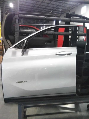 Conjunto de puerta delantera izquierda usado se adapta a: BMW X1 2016 delantero izquierdo grado A Foto 1 de 4