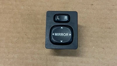 Interruptor de espejo retrovisor exterior Toyota 4Runner 2006-2012 Toyota RAV4 2010-2023 FABRICANTE DE EQUIPOS ORIGINALES Foto 1 de 2