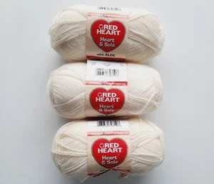 Nuevo de Lote Antiguo Corazón Rojo Corazón Y Suela Con Aloe Marfil Super Fino 3 Madejas 5.3 OZ Total - Imagen 1 de 6