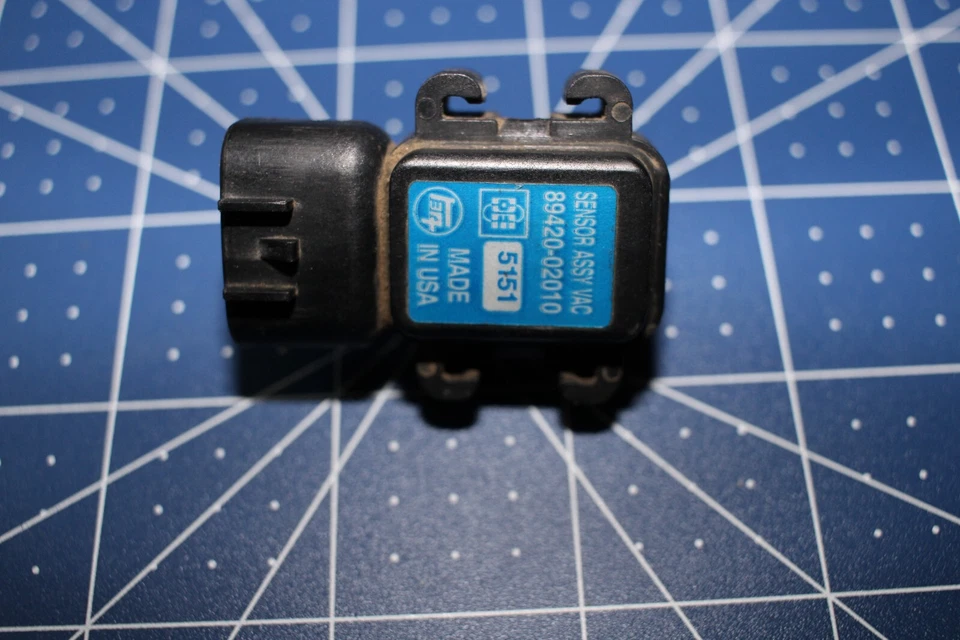 1996 Toyota Corolla OEM MAP датчик 89420-02010 - Изображение 1 из 1