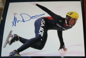 Shani Davis Olympic Gold Medal Speed Skating SIGNED AUTOGRAPHED 8x10 Photo COA - Picture 1 of 1