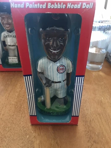 Sammy Sosa Chicago Cubs Genuine Hand Painted BobbleHead In Box Cover