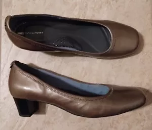 ROCKPORT Women's Metallic Olive GREEN Leather PUMPS DynamicSuspension Shoes 8.5M - Picture 1 of 12