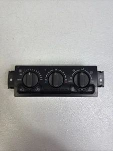 99-02 Chevy GMC Silverado Sierra Yukon Climate Control A/C W/Rear Defroster OEM - Picture 1 of 12