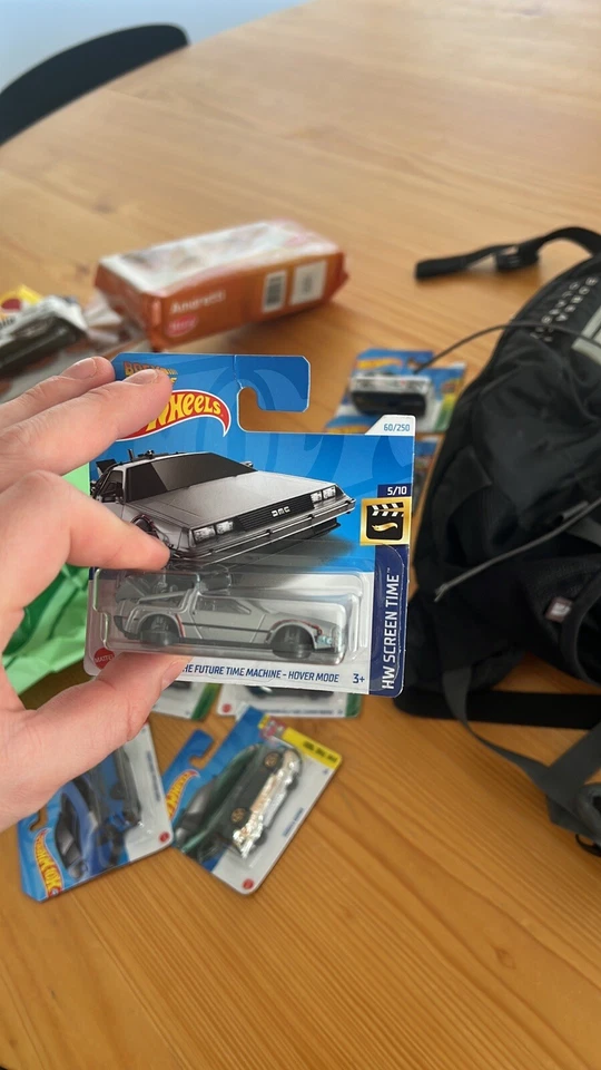 Hot Wheels Back To The Future Time Machine Hover Mode DeLorean 5/10 1/64 - Immagine 1 di 1