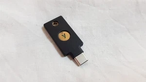 Yubico YubiKey 5C NFC USB-C Sicherheitsschlüssel NUR - Bild 1 von 7