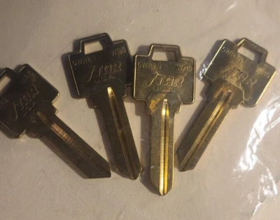 Star 5WR2N  WR5 Key Blanks - 4 keys - Image 1 of 2
