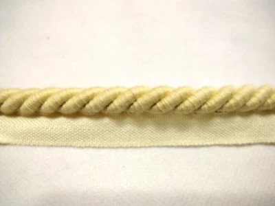 CORDÃO de 6 jardas com LÁBIO 7/16" - AMARELO MANTEIGA CLARO - Cordão de travesseiro #1033 - Imagem 1 de 2