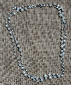Collar de cuentas blancas de perlas de imitación Premier Designs versátil clásico coqueta hada - Imagen 1 de 5