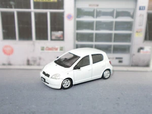 Toyota Yaris 1999 bianco RHD - BM-Creations (1/64) modellino auto model car - Foto 1 di 6