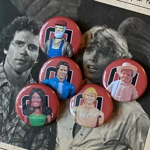 Paquete de 5 figuras de acción Dukes of Hazzard Mego botón de juguete imágenes Bo Luke Daisy Boss - Imagen 1 de 2