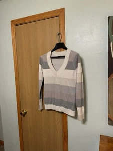 Express Large w/Color Block Print Long Sleeve V-Neck Metallic Pullover Sweater - Picture 1 of 4