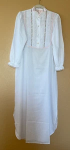 Vtg Gee Gee Milaca Mills Long Country Prairie Maxi Nightgown M USA White Floral - Picture 1 of 6