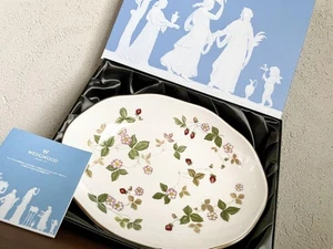 Wedgwood Wild Strawberry Oval Dish Plate Cute Natural Stylish Elegant Durability - Picture 1 of 24