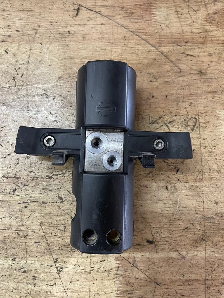 Bomba ABS freno delantero Harley-Davidson Fat Boy S Softail FLSTFBS 12 13 14-17 OEM Foto 1 de 3