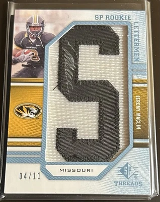 2009 SP Threads Lettermen #232 Jeremy Maclin Rookie Letter  “S” Patch Auto /11 - Image 1 of 2