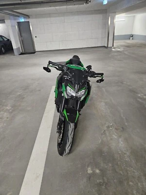 Kawasaki Z900 mit Extras - Bild 1 von 4