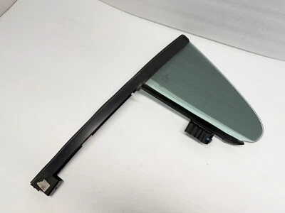 P50399 2009-2017 Volkswagen CC задняя дверь четверть стекла со стороны водителя изготовитель оборудования - Изображение 1 из 4