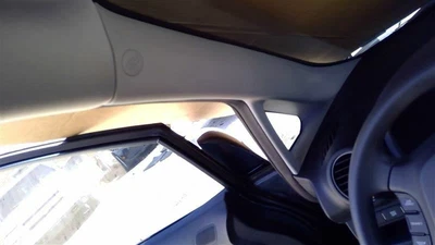 2009 KIA RONDO ЛЕВЫЙ ПЕРЕДНИЙ ВОДИТЕЛЬ ЛОБОВОЕ СТЕКЛО ОТДЕЛКА386223 - Изображение 1 из 4