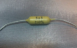 1 X CONDENSADOR MOSTAZA MULLARD 3300pF 3.3nF @ 400V 10% CAPACITORES NOS VENDEDOR DEL REINO UNIDO - Imagen 1 de 4