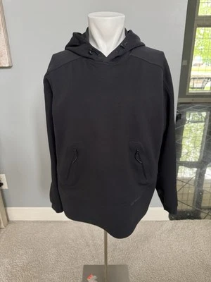 Sudadera con capucha Arc'teryx Leston en negro mediano  Foto 1 de 4