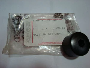 TAPON TUERCA RUEDA VW GOLF IV,V,VI , PASSAT 3B , 3C - REF 6X0601173B 01C - Picture 1 of 1