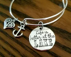 Bracciale Life is Better at the Lake Donna Lake Life Charm Bracciale Campeggio - Foto 1 di 2