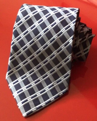 Corbata ETRO negra y azul hielo patrón de rejilla 31/2” ancho 100 % seda diseñador Italia EC Foto 1 de 4