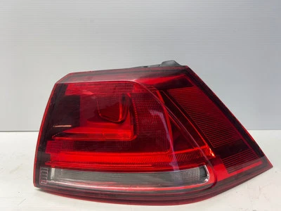  2014 VOLKSWAGEN GOLF MK7 DRIVERS OUTER TAILLIGHT (RIGHT OUTER) 5G0 945 096 M - Image 1 of 4